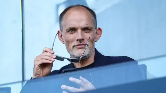 TA������Ӣ�������ƾƾ���ϣ��˹���Ұ�����������������������ԱҪ����Ǹ